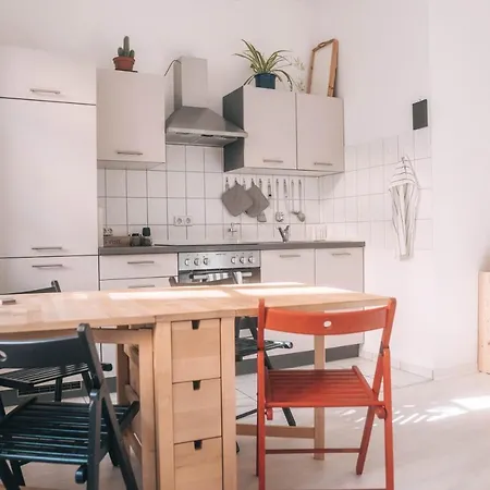 Apartment Gemutliche 45m² Mit Netflix & Disney+